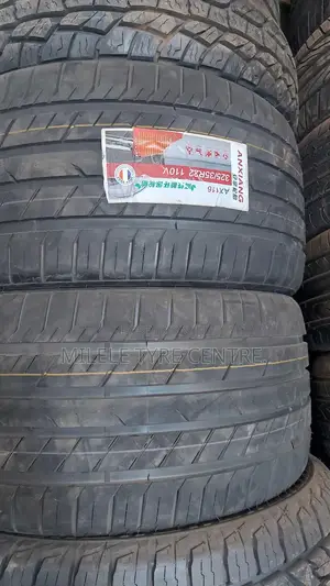 325/35r22 Tires