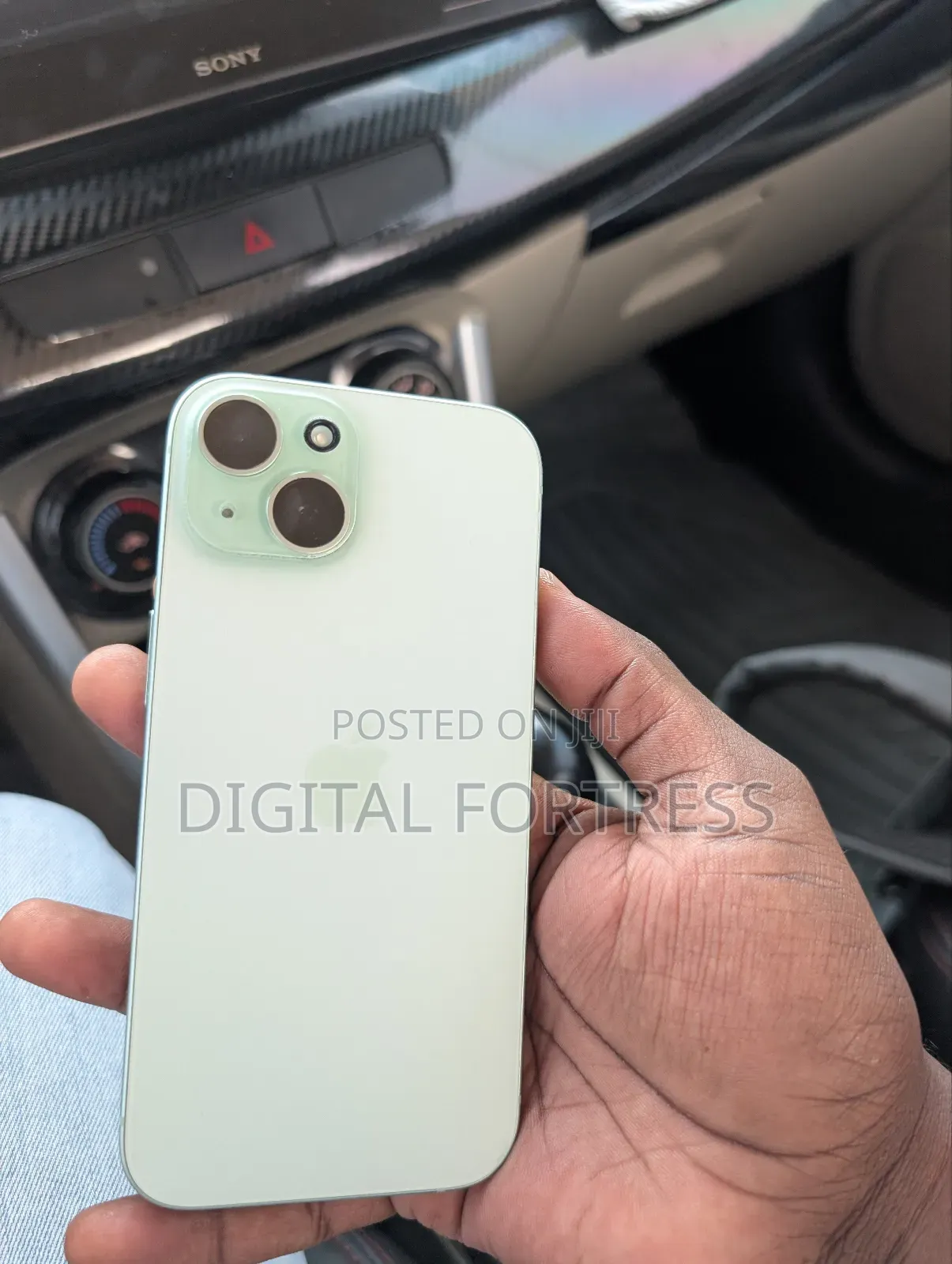 Apple iPhone 15 128 GB Green