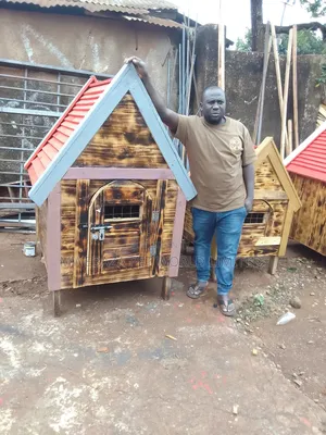 Nice Dog House Available