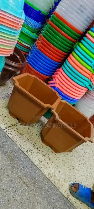 High Quality Plastic Flower Pots