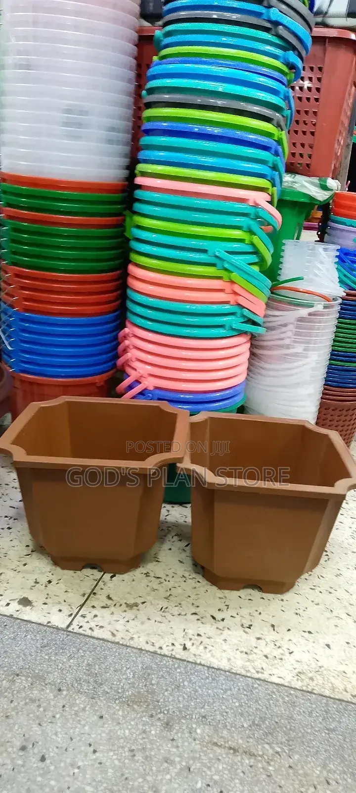 High Quality Plastic Flower Pots