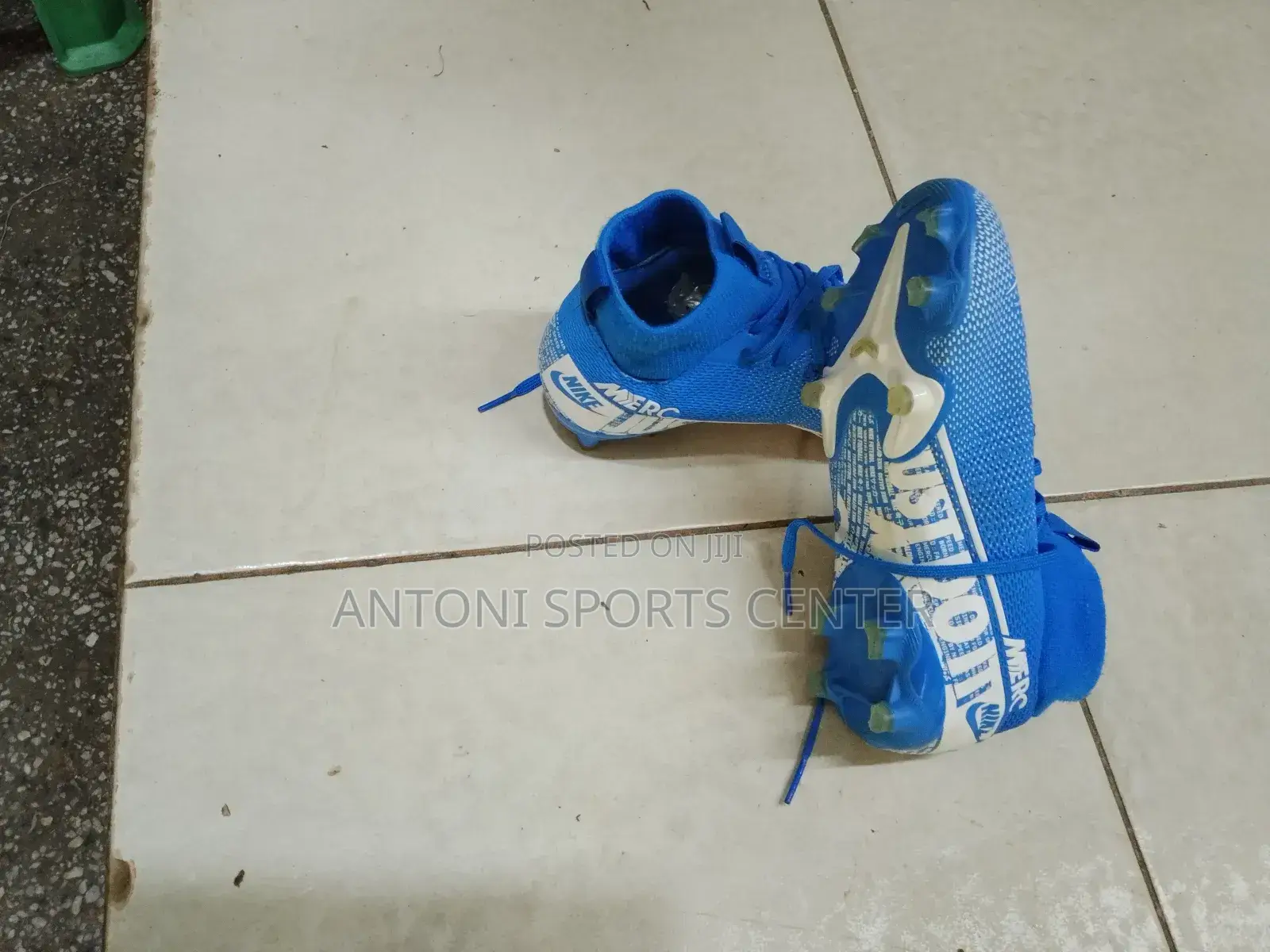 Nike Soccer Boots for Kids Size 33