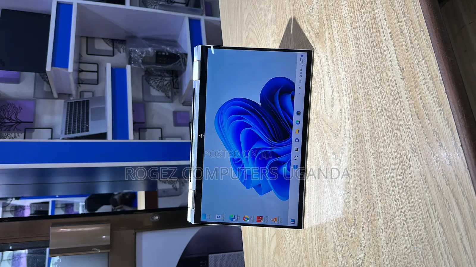 New Laptop HP EliteBook x360 1040 G7 32GB Intel Core i7 SSD 512GB
