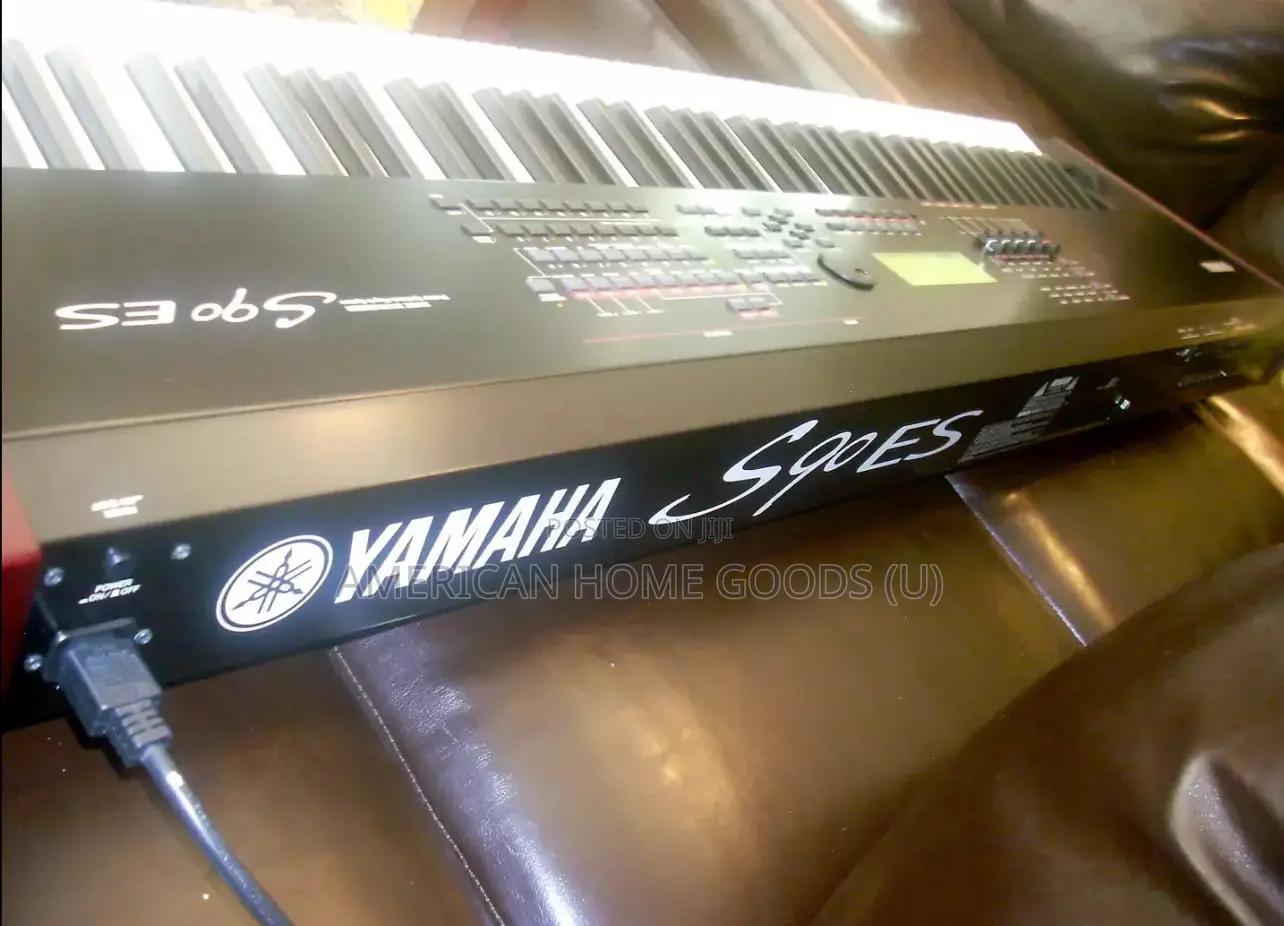 Yamaha S90es Keyboard Synthesizer With Full 88 Weighted Keys