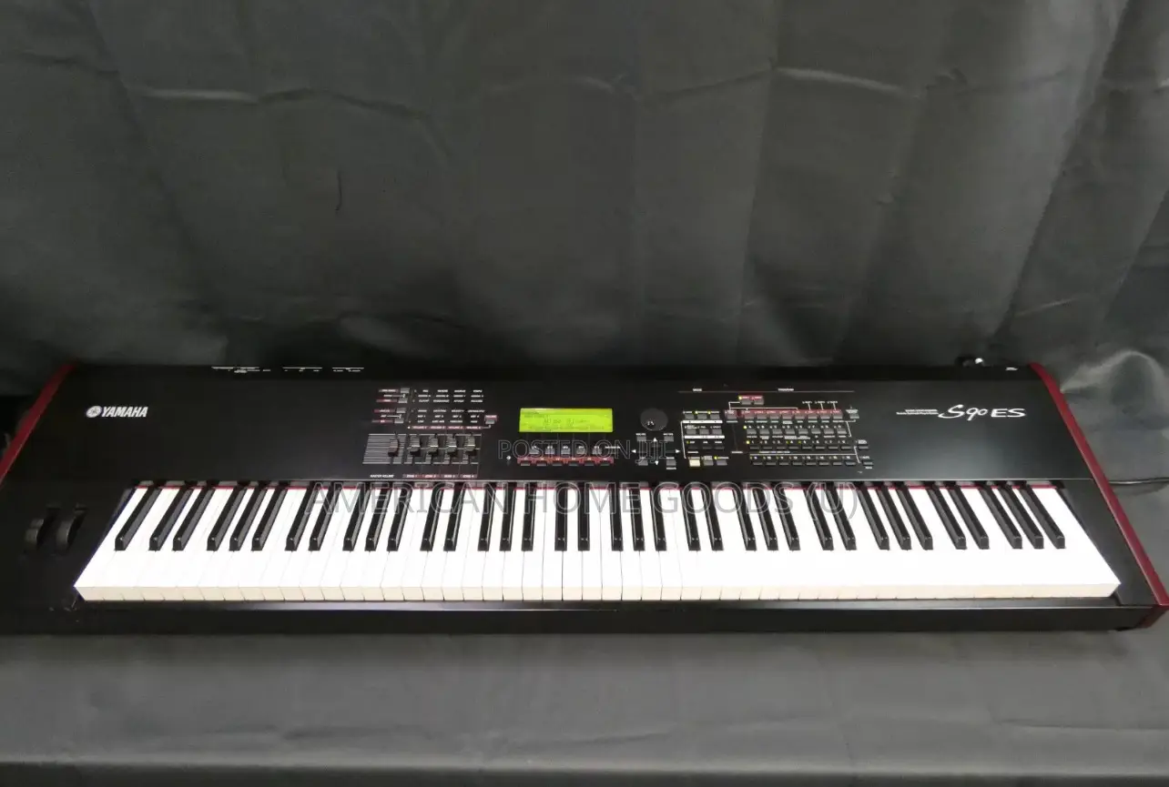Yamaha S90es Keyboard Synthesizer With Full 88 Weighted Keys