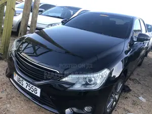 Photo - Toyota Mark X 2012 Black