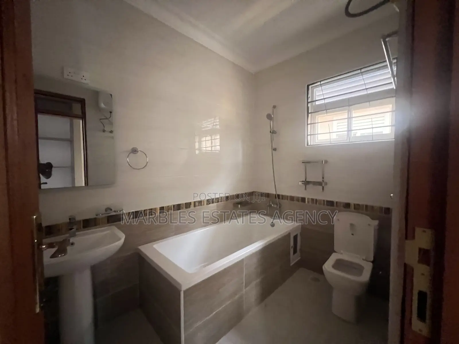 4bdrm House in Muyenga, Central Division for rent