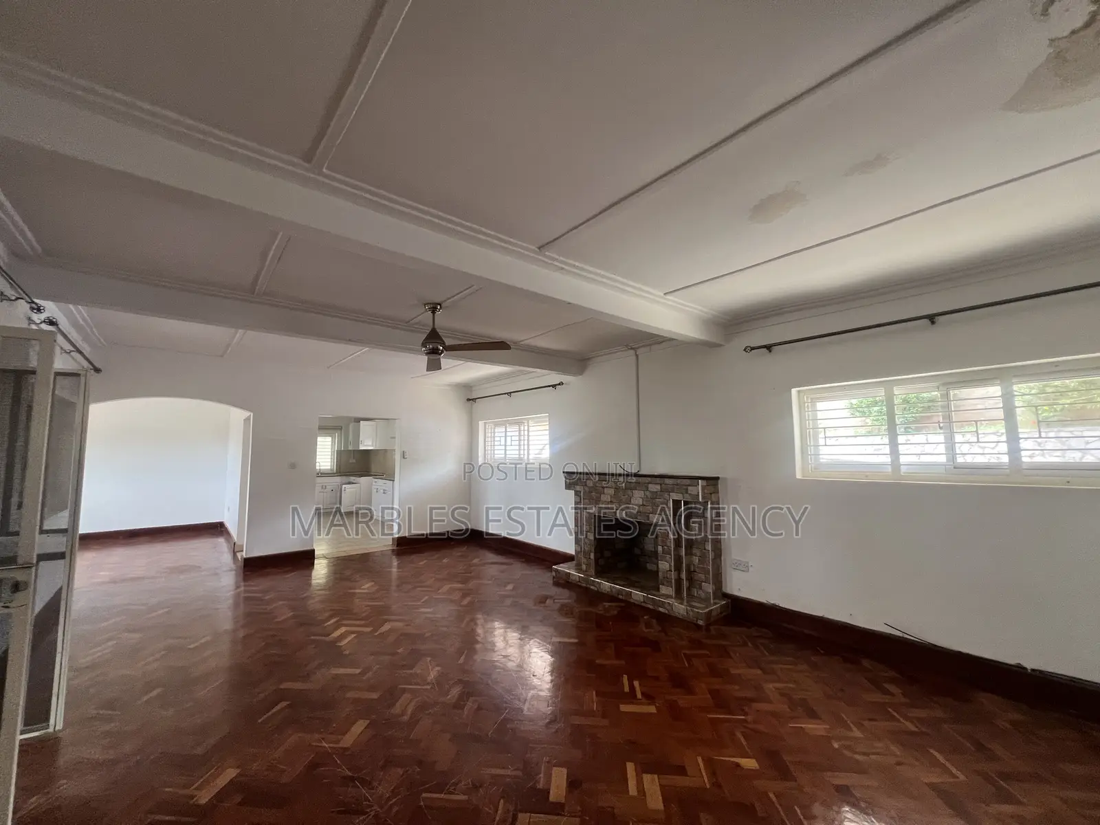 3bdrm Bungalow in Muyenga, Central Division for rent