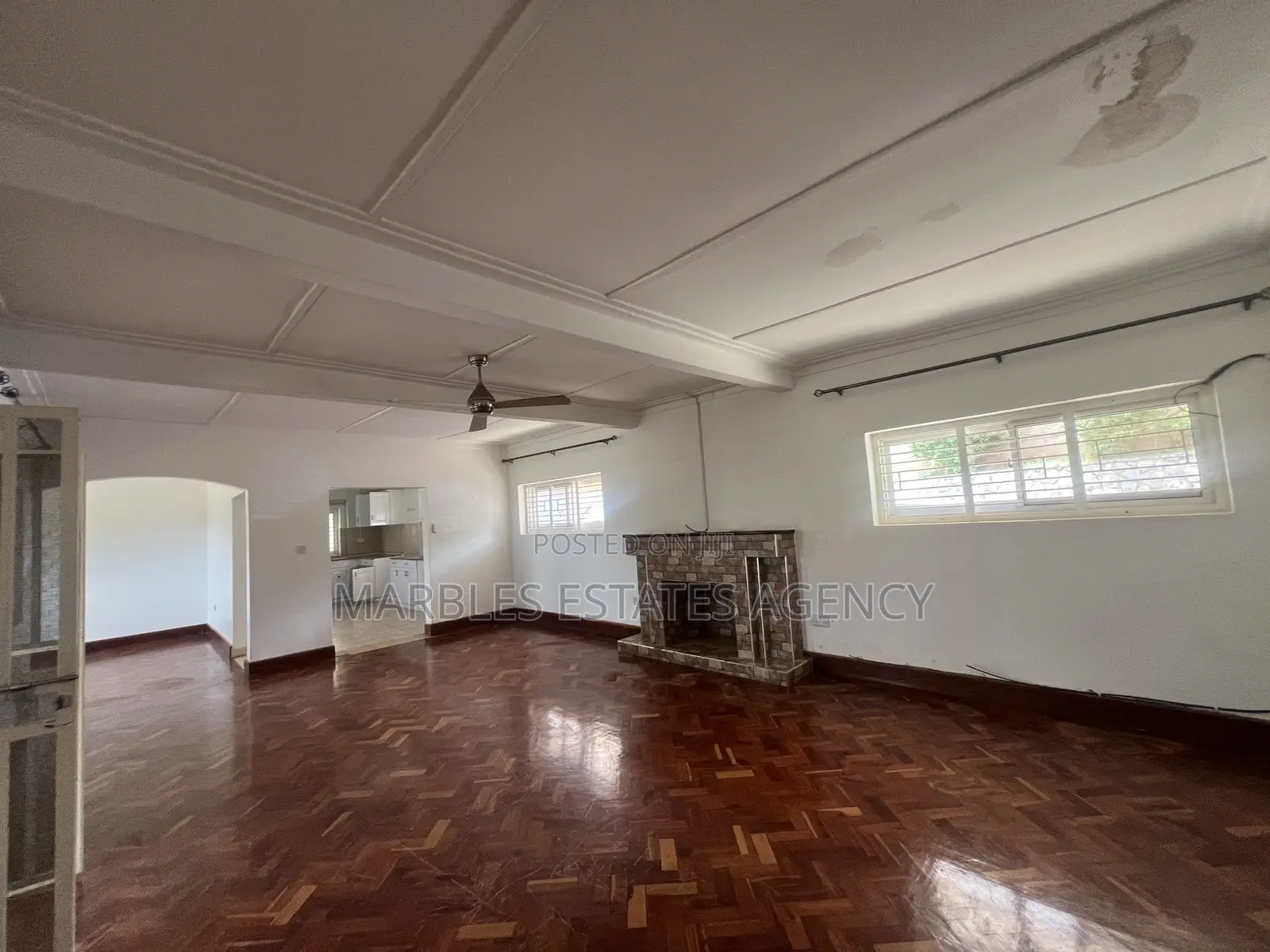 3bdrm Bungalow in Muyenga, Central Division for rent