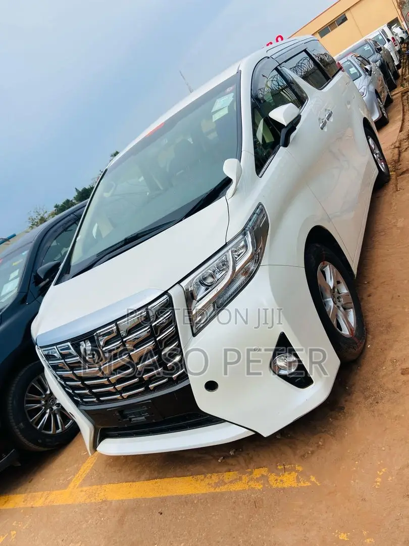Toyota Alphard 2.5 Petrol AWD 2016 White