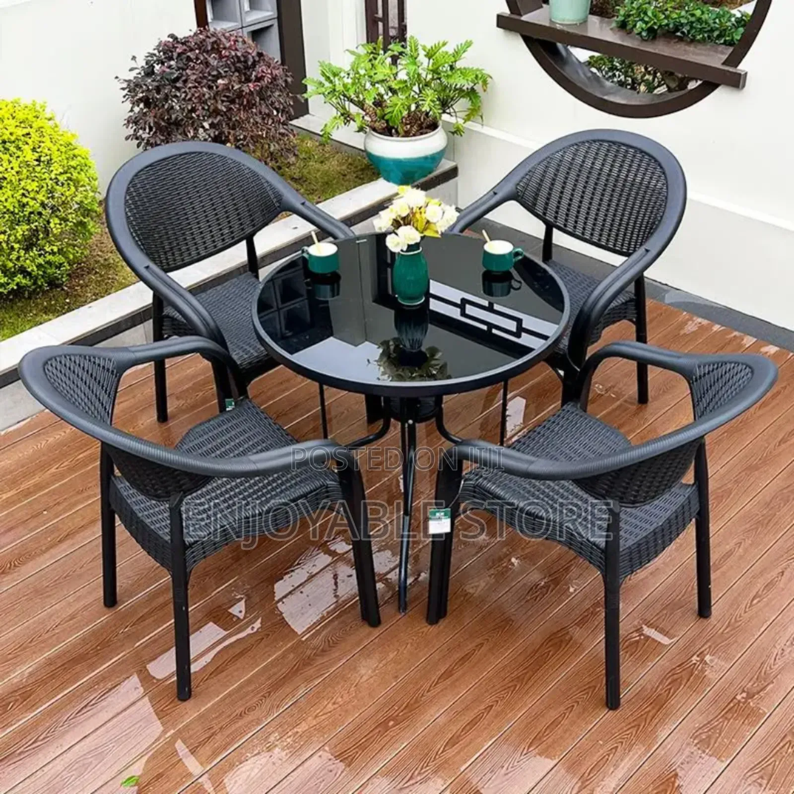 Outdoor Chairs and Table for Hotel/Restaurant/Dining