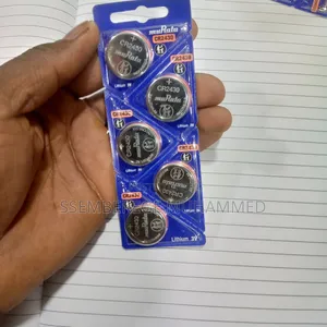 Batteries Cr 2430