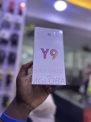 Photo - New Huawei Y9 2019 128 GB Blue