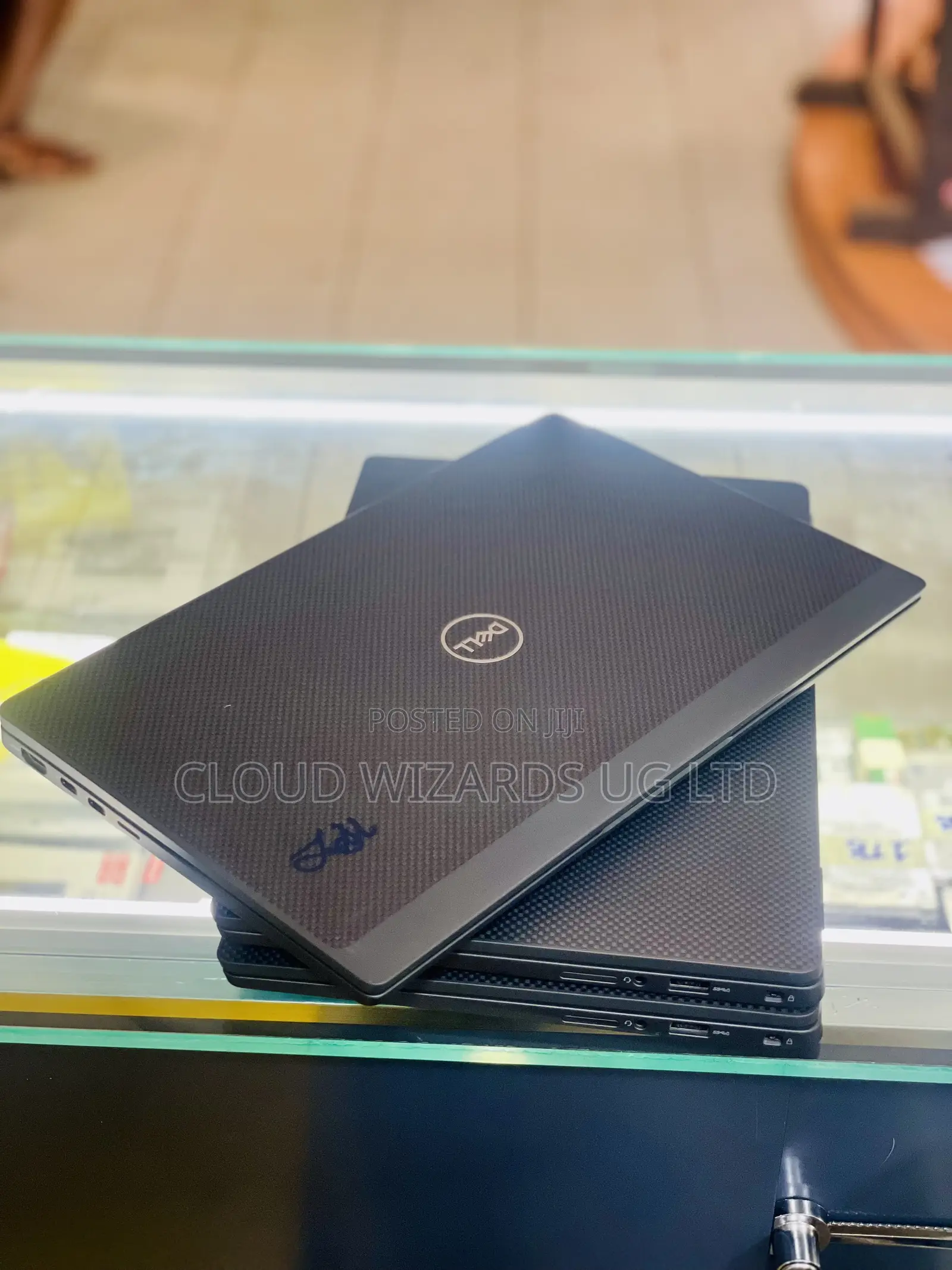 Laptop Dell Latitude 7300 8GB Intel Core I7 SSHD (Hybrid) 512GB