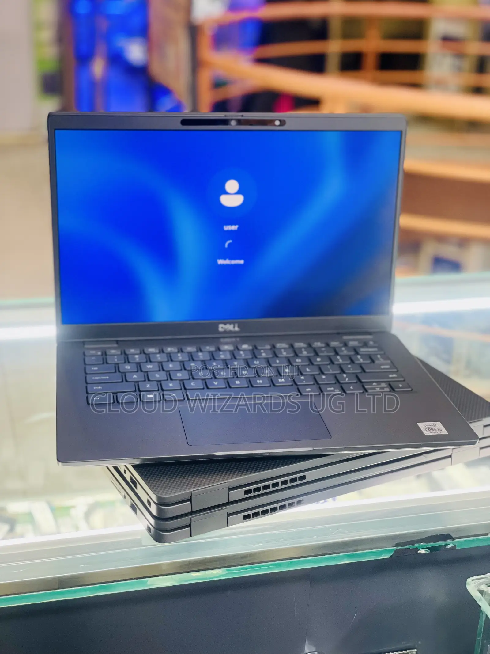 Laptop Dell Latitude 7300 8GB Intel Core I7 SSHD (Hybrid) 512GB