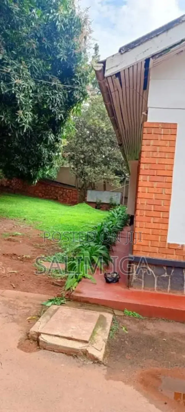 4bdrm Bungalow in Kololo Property, Central Division for rent