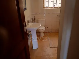 5bdrm Duplex in Kololo Property, Central Division for rent