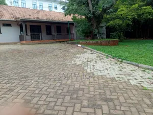 3bdrm Bungalow in Kololo Property, Central Division for rent