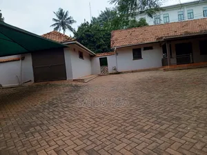 3bdrm Bungalow in Kololo Property, Central Division for rent