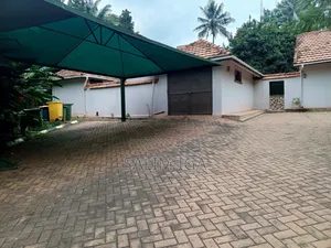 3bdrm Bungalow in Kololo Property, Central Division for rent