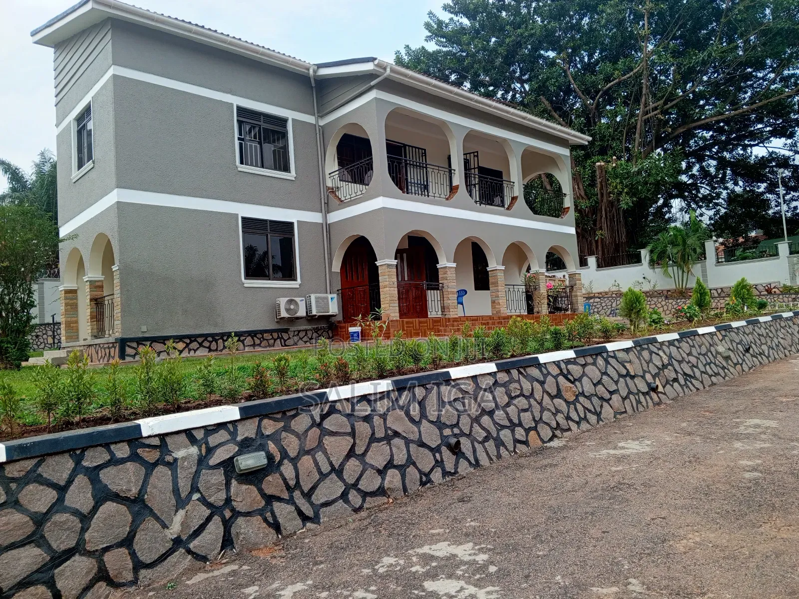 5bdrm Duplex in Kololo Property, Central Division for rent