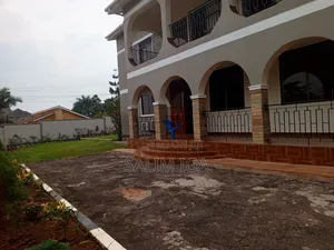 5bdrm Duplex in Kololo Property, Central Division for rent