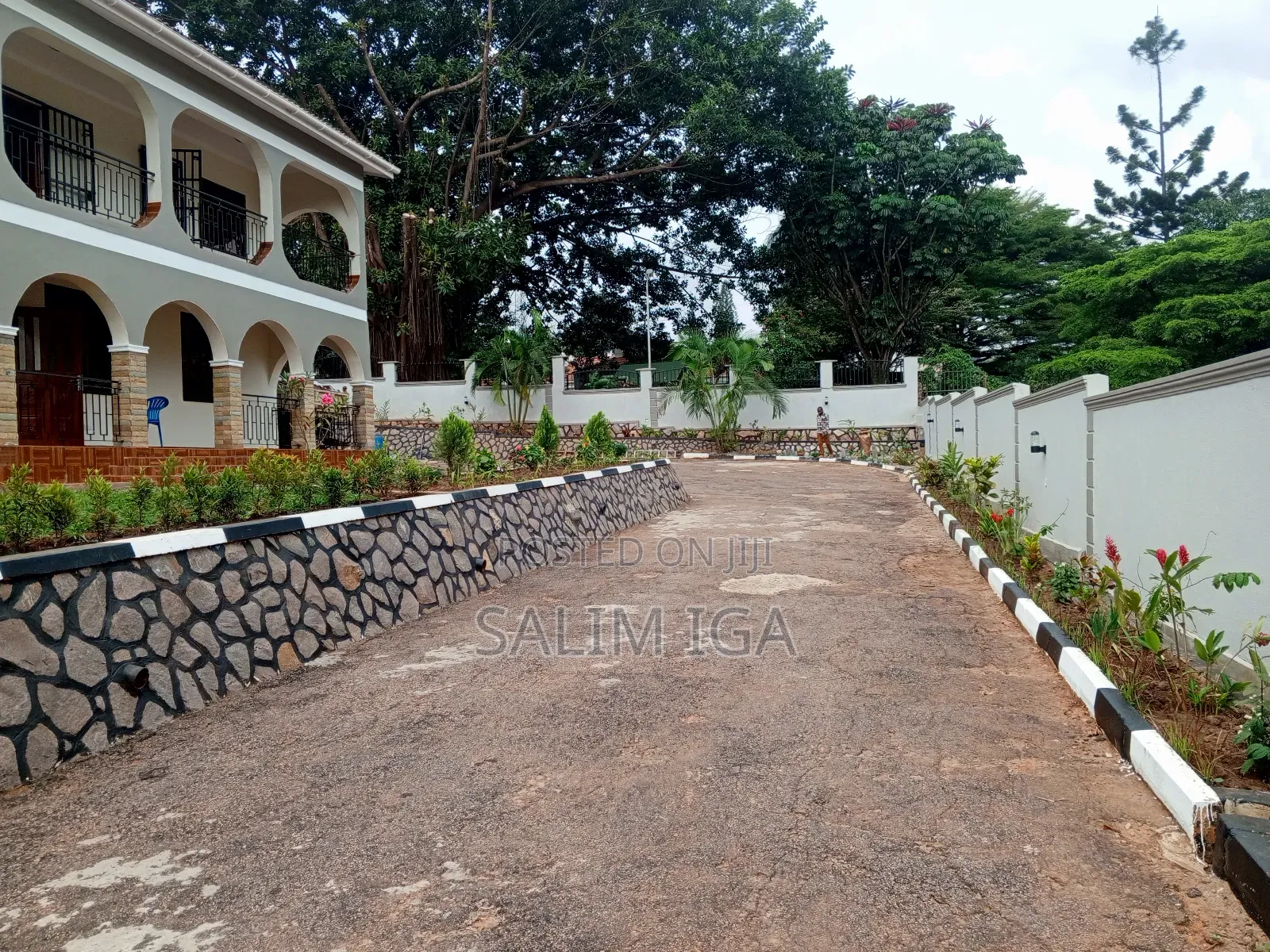 5bdrm Duplex in Kololo Property, Central Division for rent