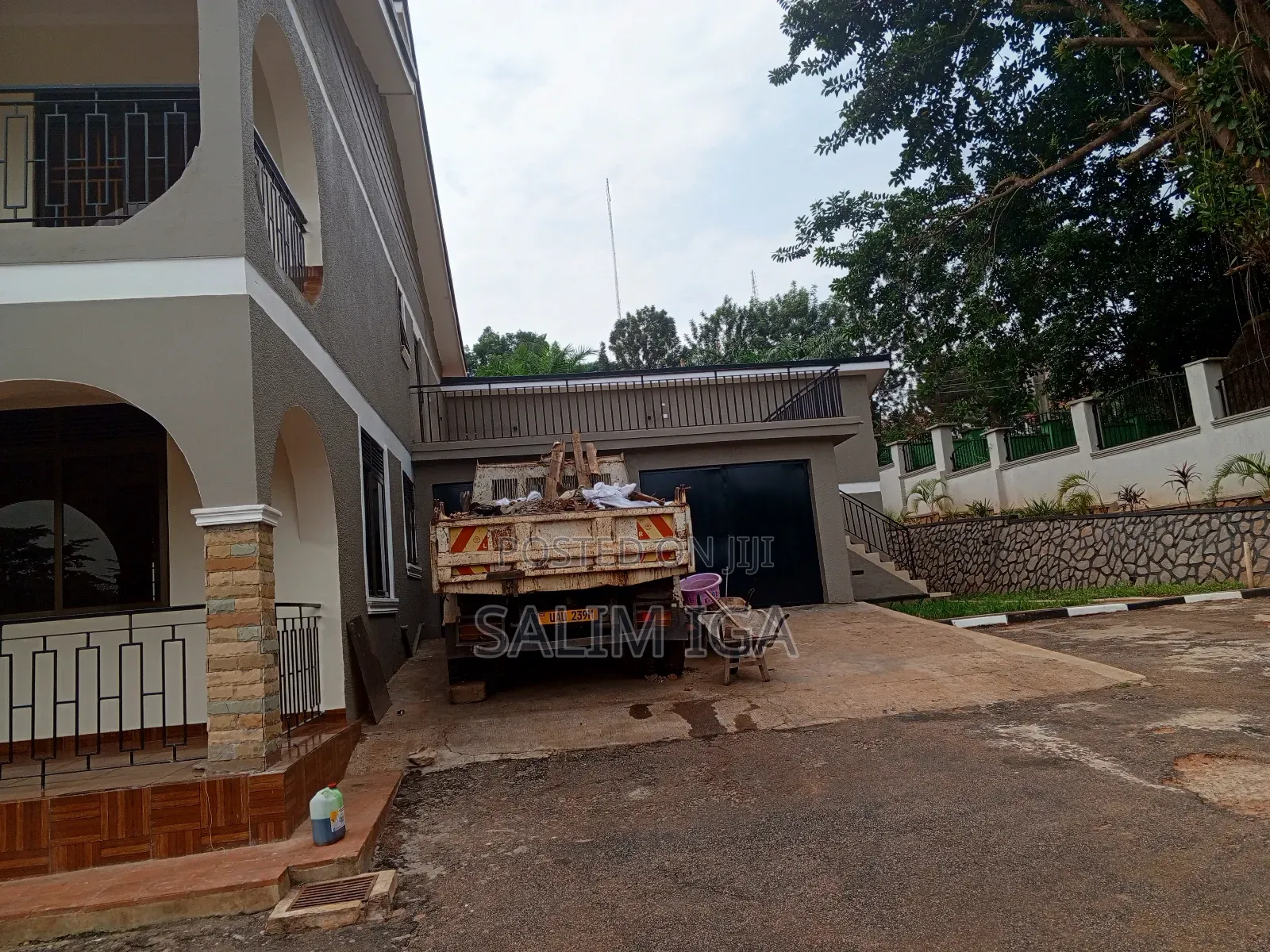 5bdrm Duplex in Kololo Property, Central Division for rent