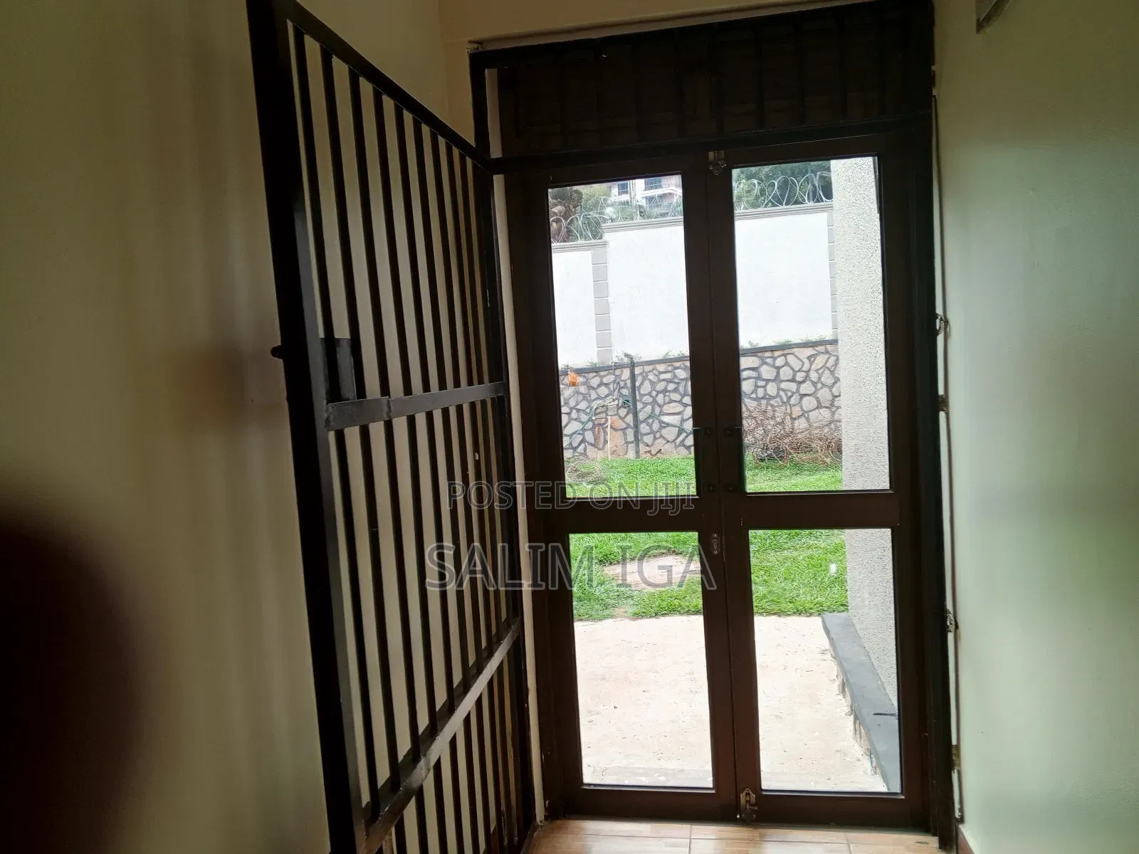 5bdrm Duplex in Kololo Property, Central Division for rent