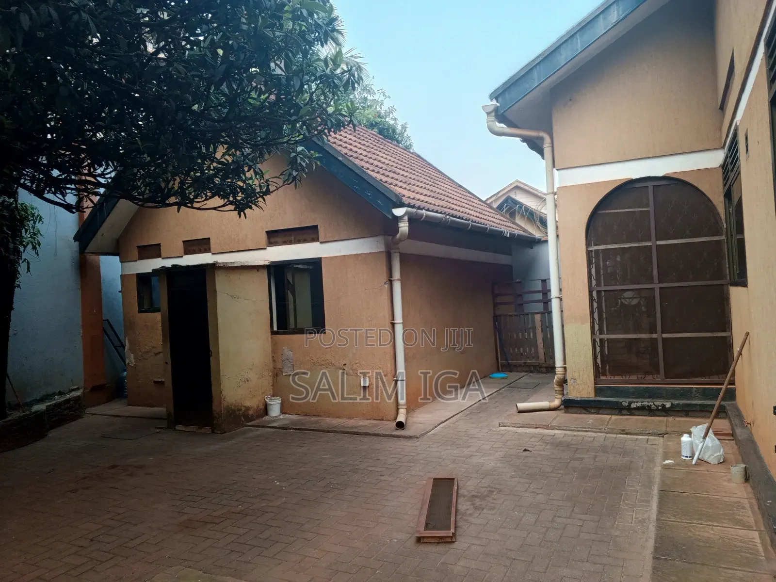 3bdrm Bungalow in Kololo Property, Central Division for rent