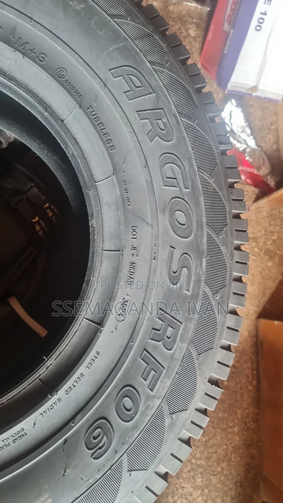 31x10.5r15 a/T Argos