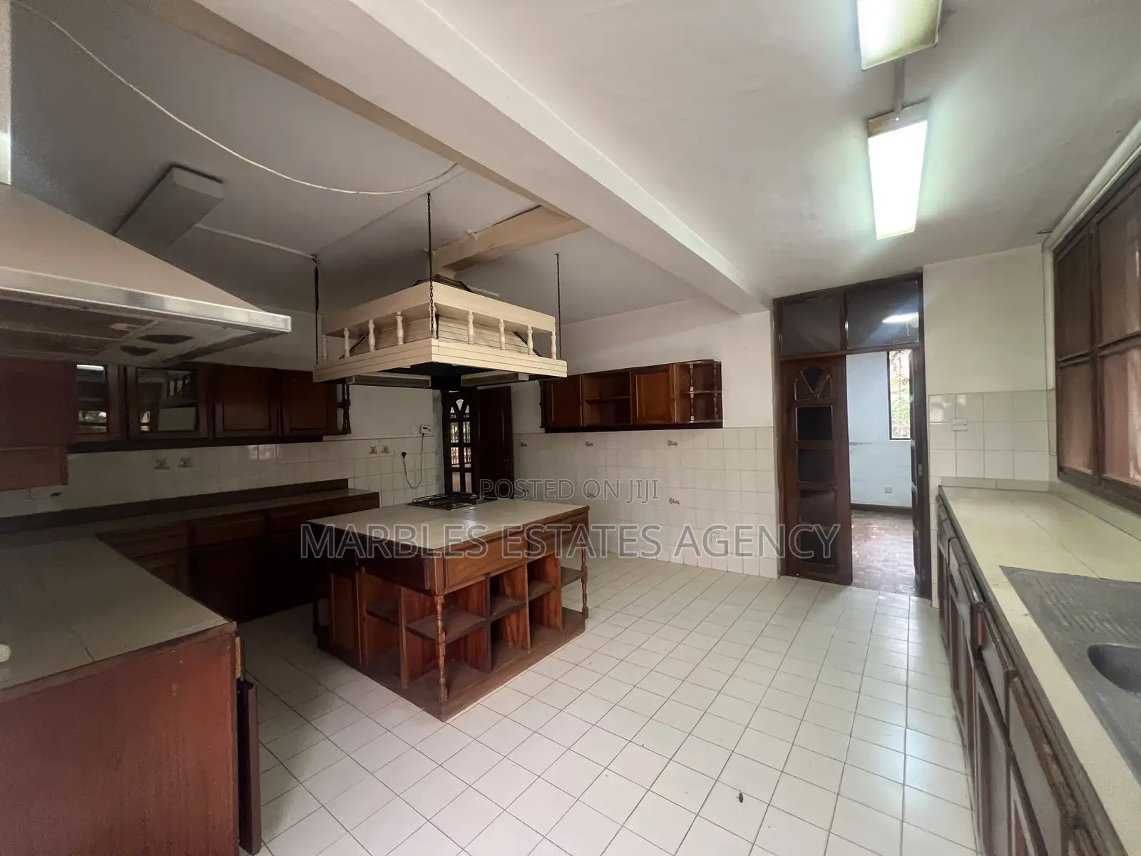 6bdrm House in Kololo, Central Division for rent