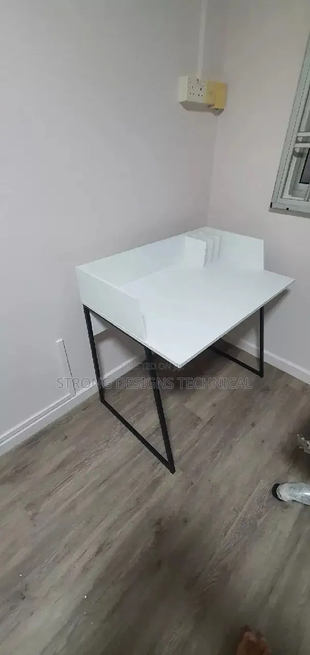 3ft Reading Table / Study Table
