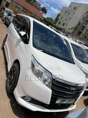 Toyota Noah 2014 White
