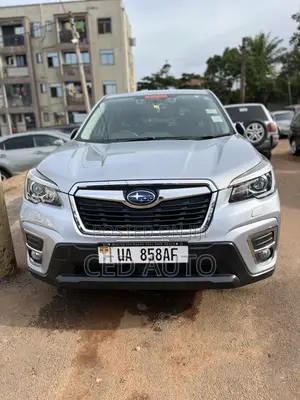 Subaru Forester 2018 Silver