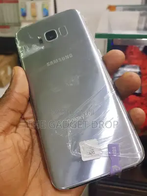 New Samsung Galaxy S8 Plus 64 GB Silver