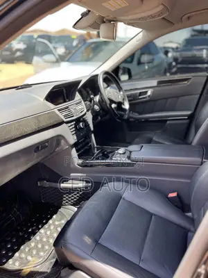 Mercedes-Benz E300 2010 Black
