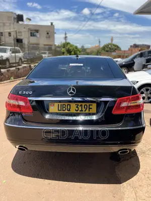 Mercedes-Benz E300 2010 Black