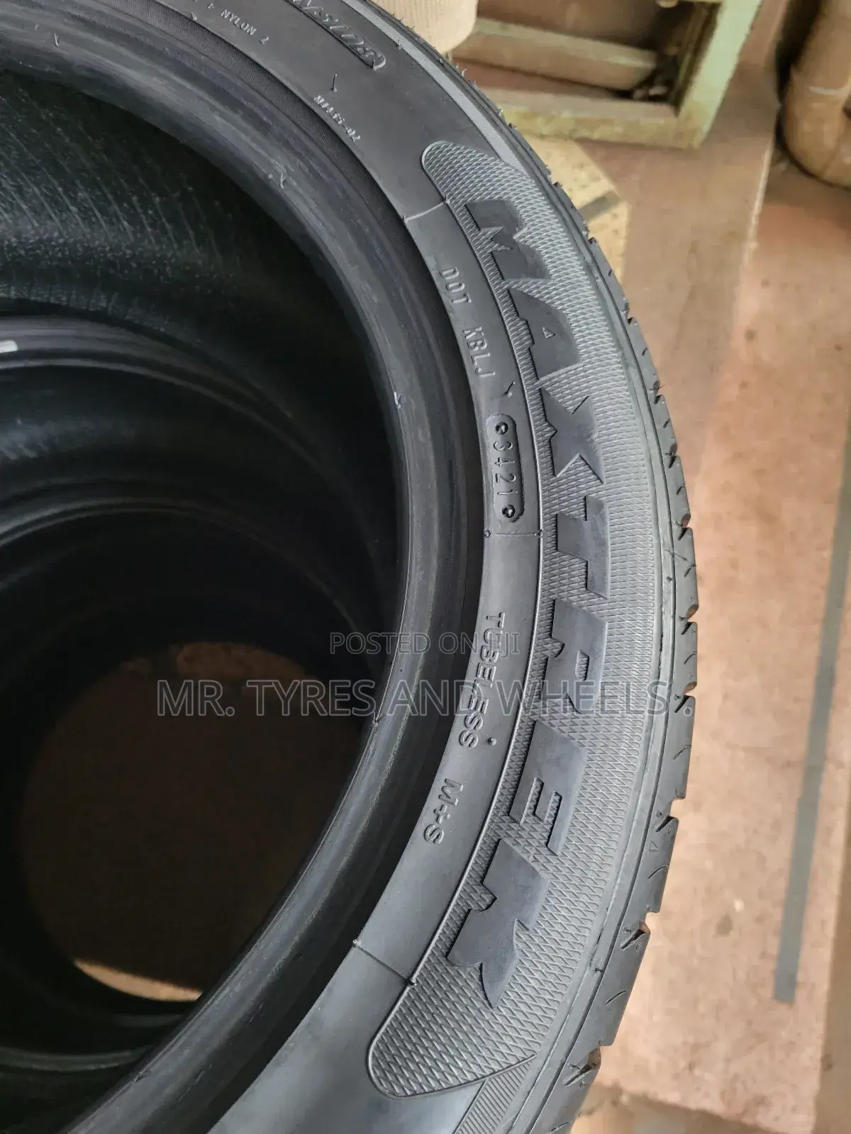 225 50 R17 Used Maximus Maxtrak Almost New Tires.