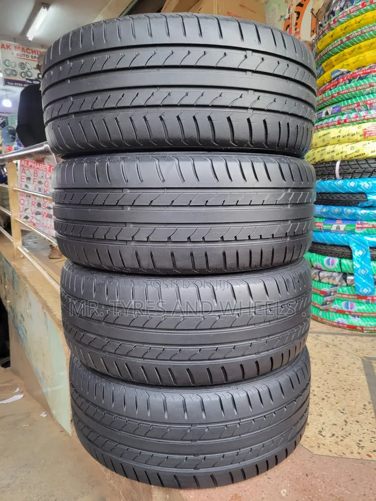 225 50 R17 Used Maximus Maxtrak Almost New Tires.