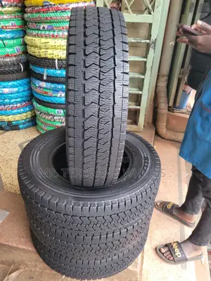 It's195 80 R15 Used Bridgestone Blizzak Very Original Tires