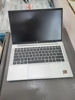 Photo - New Laptop HP EliteBook 835 G7 8GB AMD Ryzen 5 SSD 256GB
