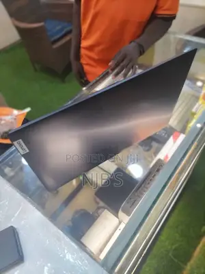 Laptop Lenovo IdeaPad 520 12GB Intel Core I5 HDD+SSD 512GB
