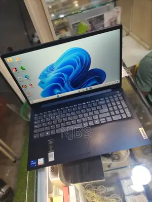 Laptop Lenovo IdeaPad 520 12GB Intel Core I5 HDD+SSD 512GB
