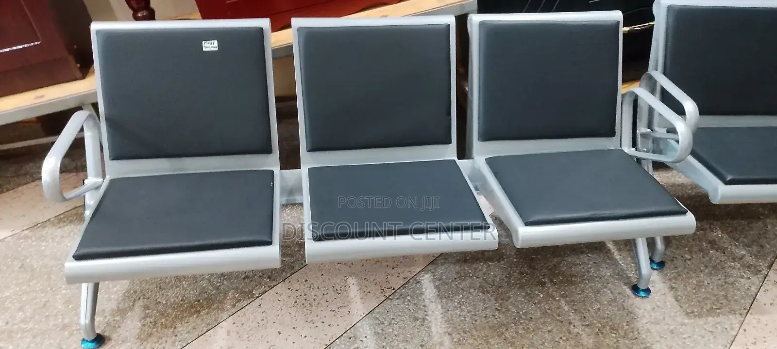 Waiting Chair Cushioned Seater