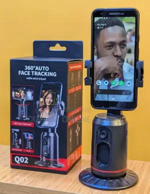Automatic Face Tracking Holder