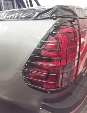 Tail Lamp Guards Hilux Revo