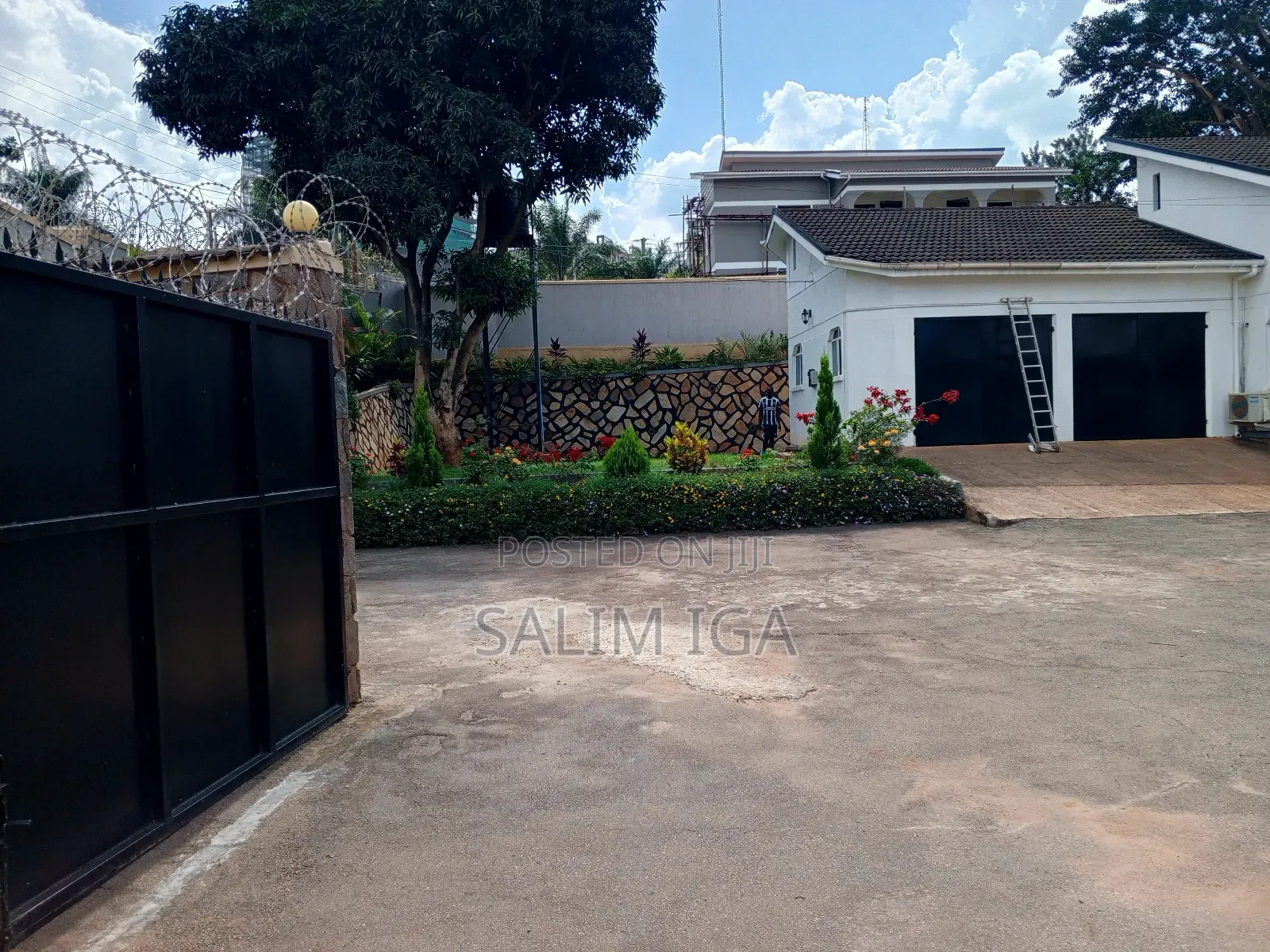 4bdrm Bungalow in Kololo Property, Central Division for rent