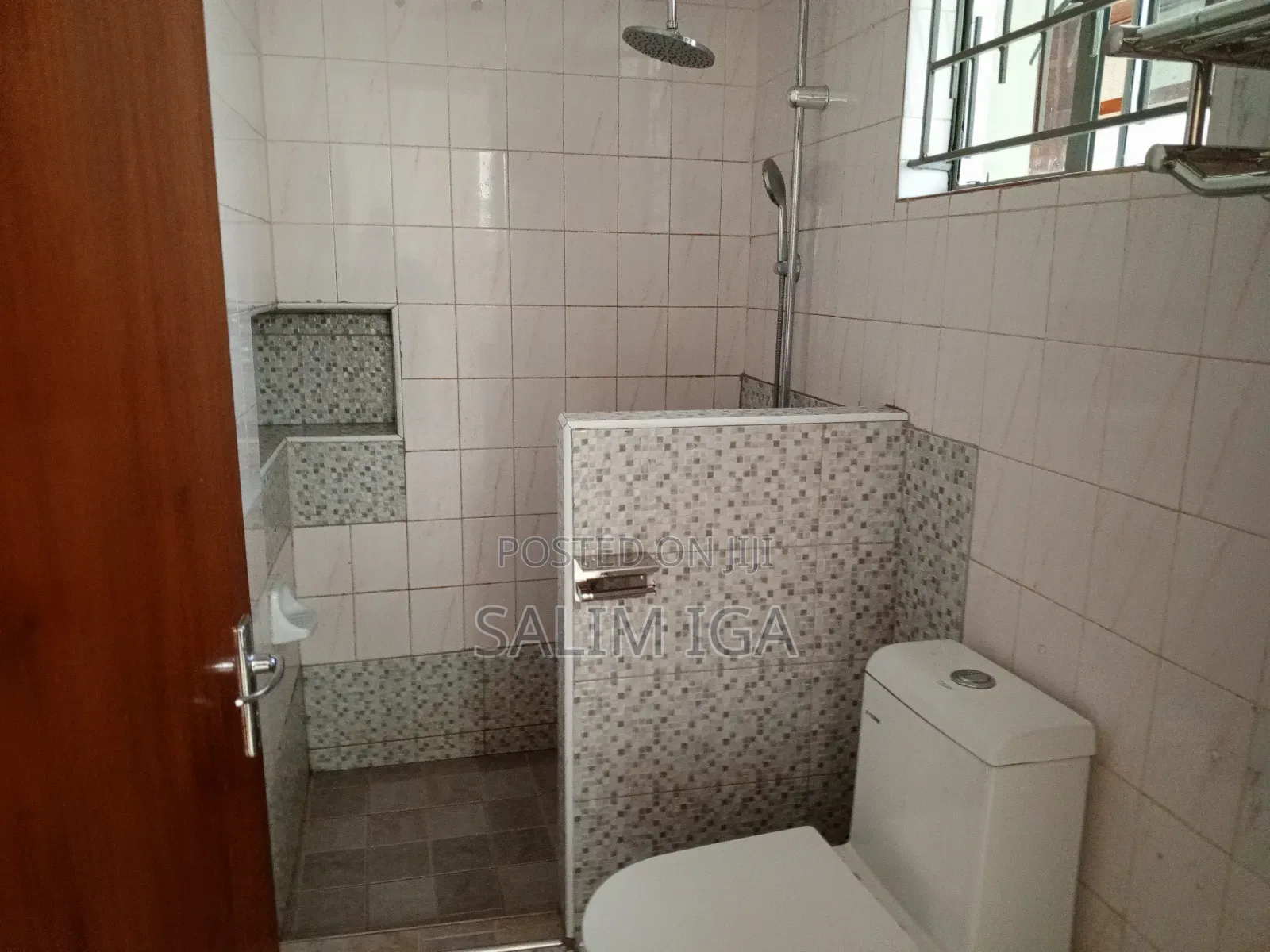 4bdrm Bungalow in Kololo Property, Central Division for rent