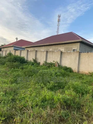 Plots for Sale Sale Kitende Kitovu Entebbe Road With Title